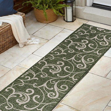 Maribel Traditional Classic All-Over Scroll Area Rug